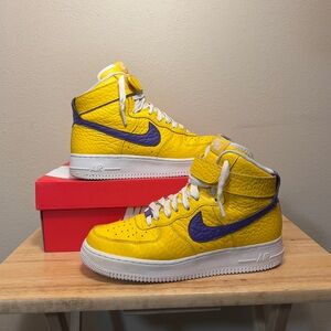 Nike ID Air Force 1 Lakers NBA
